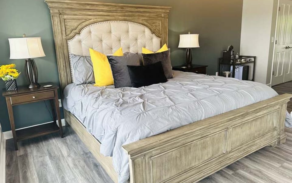 Superior Room | Minibar, iron/ironing board, WiFi (free)