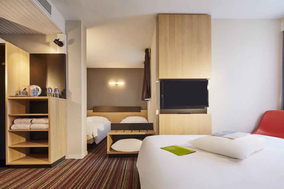 Room amenity