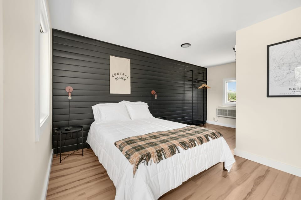 Standard Queen Room | WiFi (free)