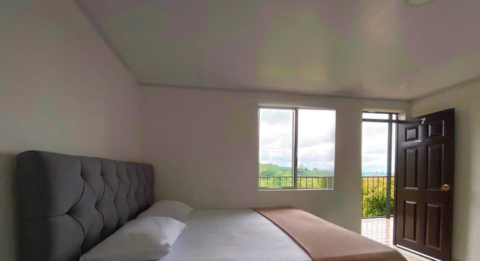 Basic Double Room, Mountain View | WiFi (free)