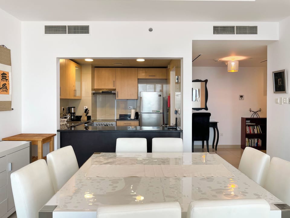 Apartment | Dining