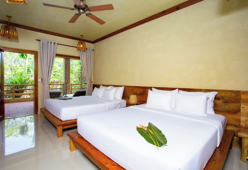 In-room safe, laptop workspace, WiFi (free), bed sheets