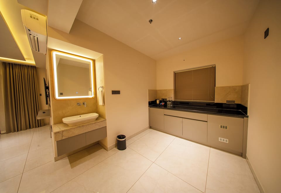 Premium Suite Sea View | Private kitchenette