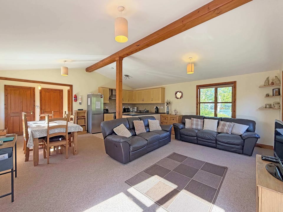 House | 3 bedrooms, high-speed internet
