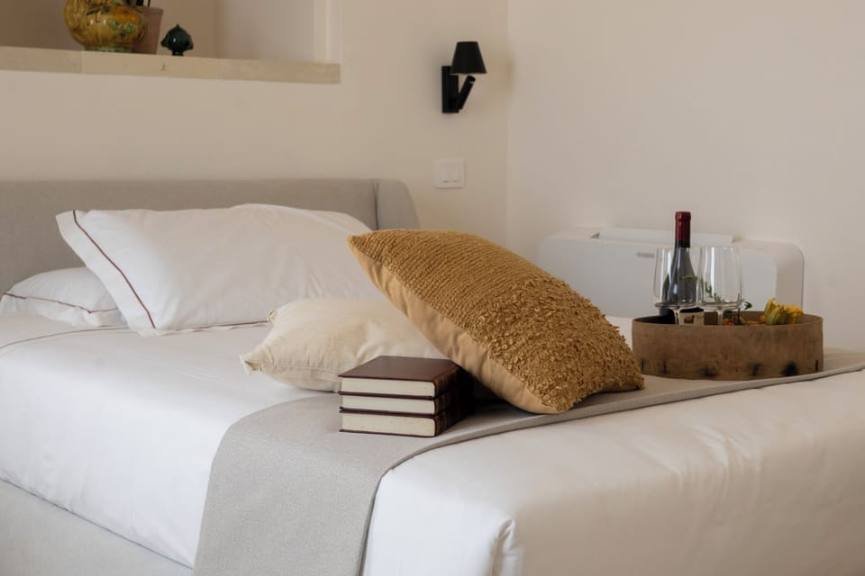 Comfort Room, Non Smoking, Pool View | Minibar, in-room safe, blackout drapes, soundproofing