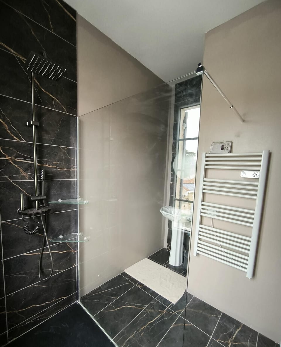 Superior Double Room, Balcony, Garden View | Bathroom | Shower, hair dryer (on request), towels, soap