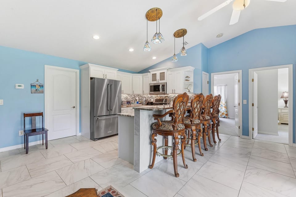 Condo, 2 Queen Beds (The Flying Mermaid) | Private kitchen
