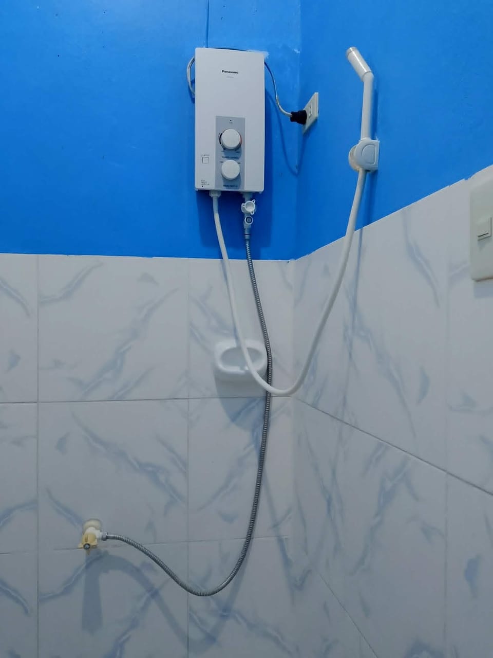 Basic Double Room, Balcony, Beach View | Bathroom | Soap, toilet paper