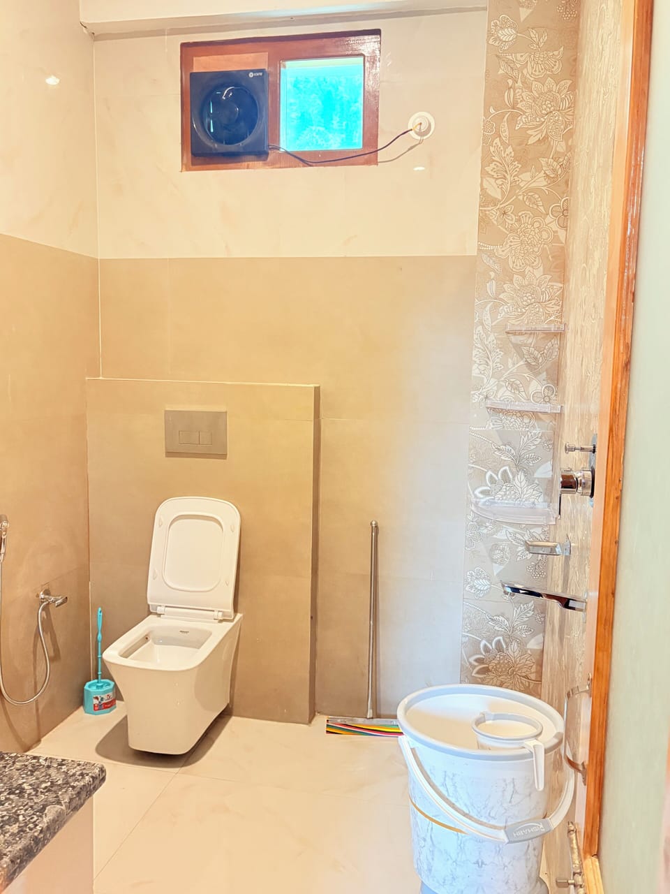 Junior Studio Suite, Balcony, Valley View | Bathroom | Free toiletries, towels, soap, shampoo
