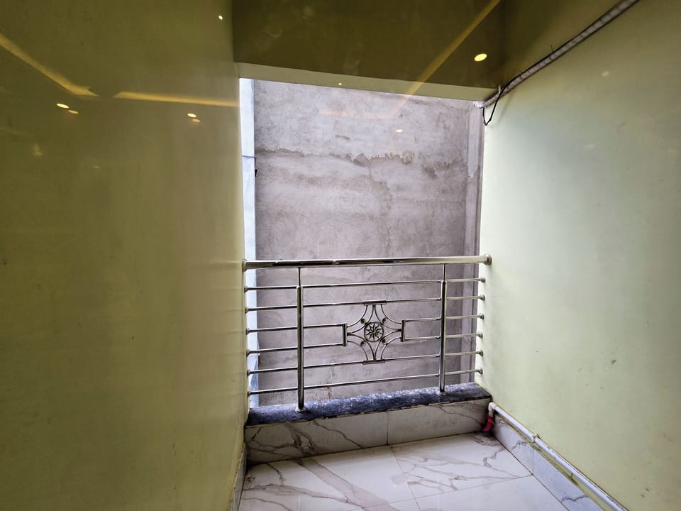 Family Room 6 Bed | Balcony