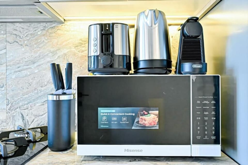 Apartment, Balcony | Microwave