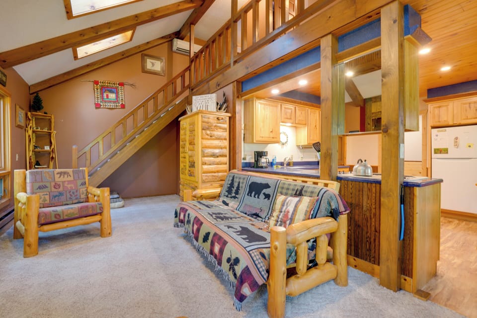 House (5 Bedrooms) | Interior