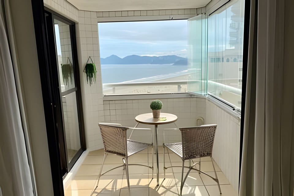 Apartment | Dining