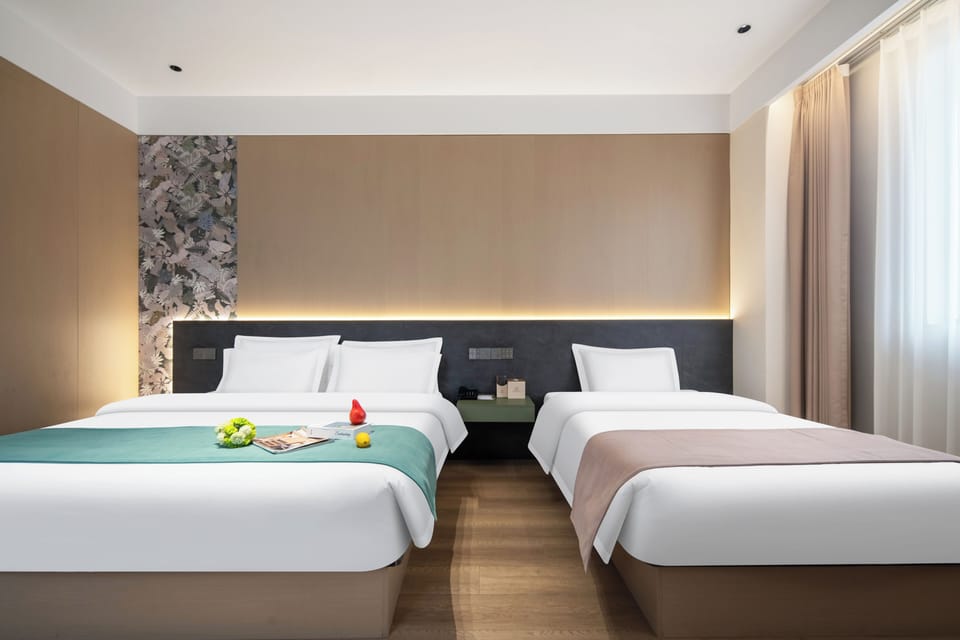 Basic Twin Room, Courtyard View | Desk, laptop workspace, WiFi (free)