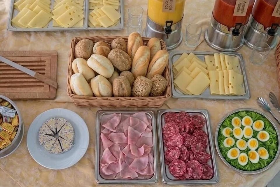 Daily buffet breakfast for a fee