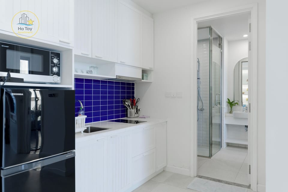 Deluxe Apartment, Balcony, Beach View | Private kitchen