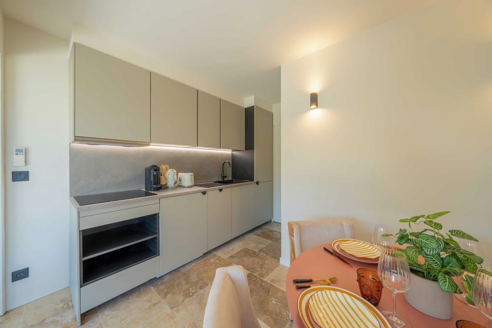 Apartment | Private kitchen | Coffee/tea maker, fridge, microwave, stovetop