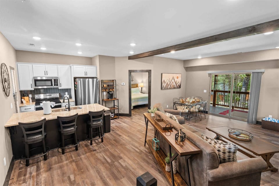 Cabin, Multiple Beds, Mountain View (8 Tall Oaks) | Interior