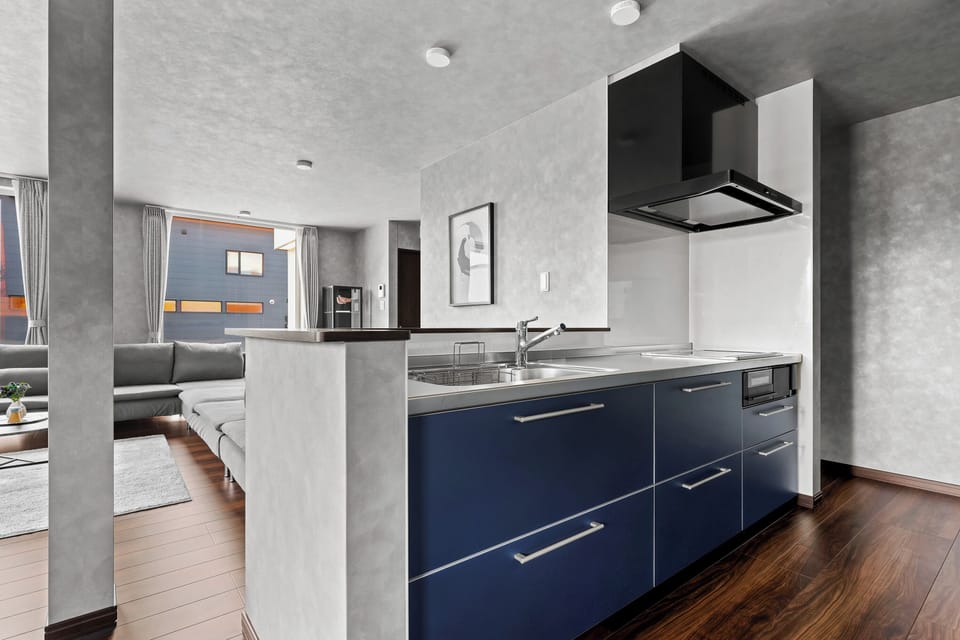 Apartment | Private kitchen | Coffee/tea maker, fridge, microwave, stovetop