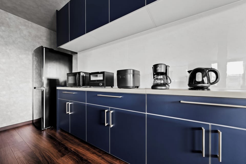 Apartment | Private kitchen | Coffee/tea maker, fridge, microwave, stovetop