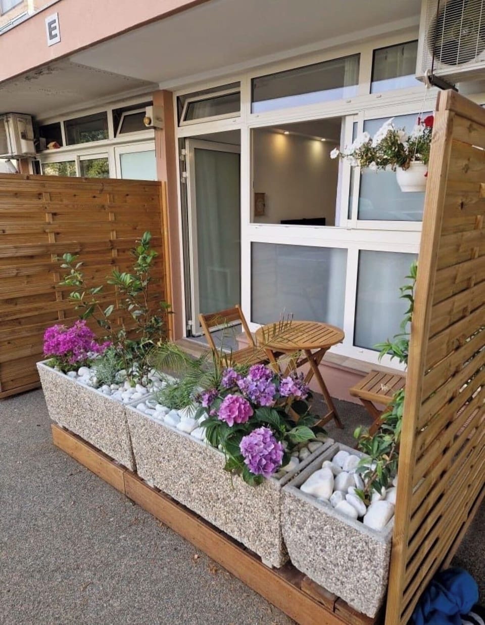 Apartment | Terrace/patio