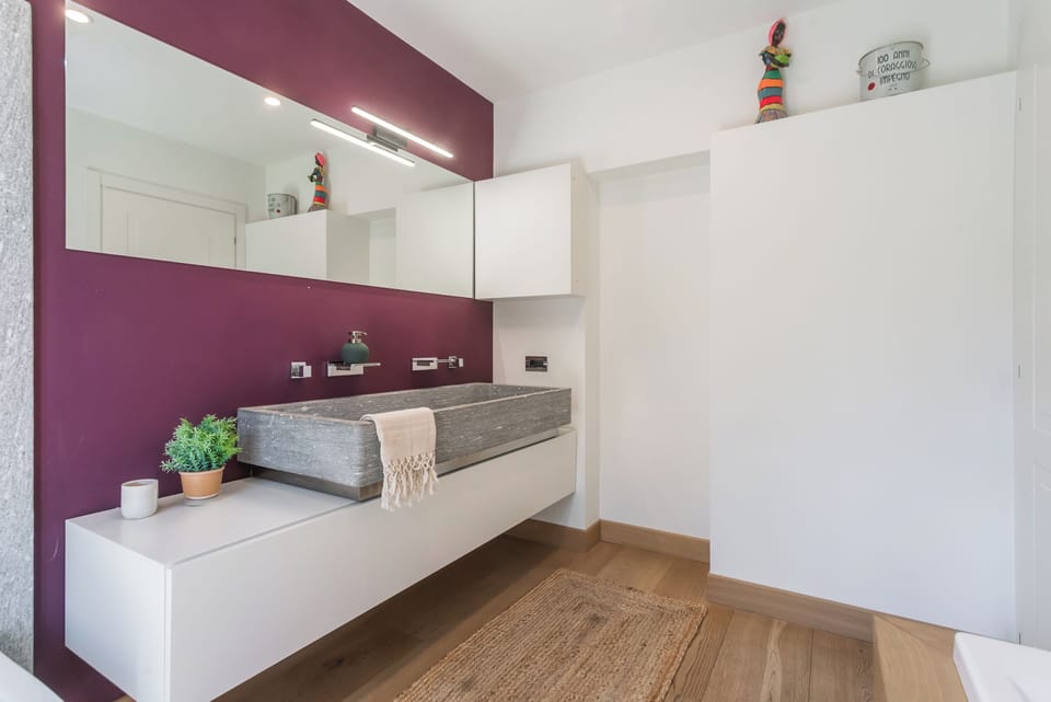 Villa (4 Bedrooms) | Bathroom | Shower, hair dryer, bidet, towels