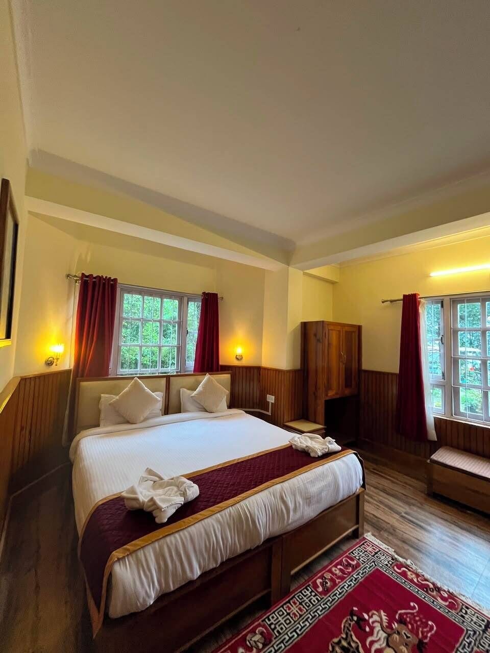 Mountain View Without Balcony Room | WiFi (free), bed sheets