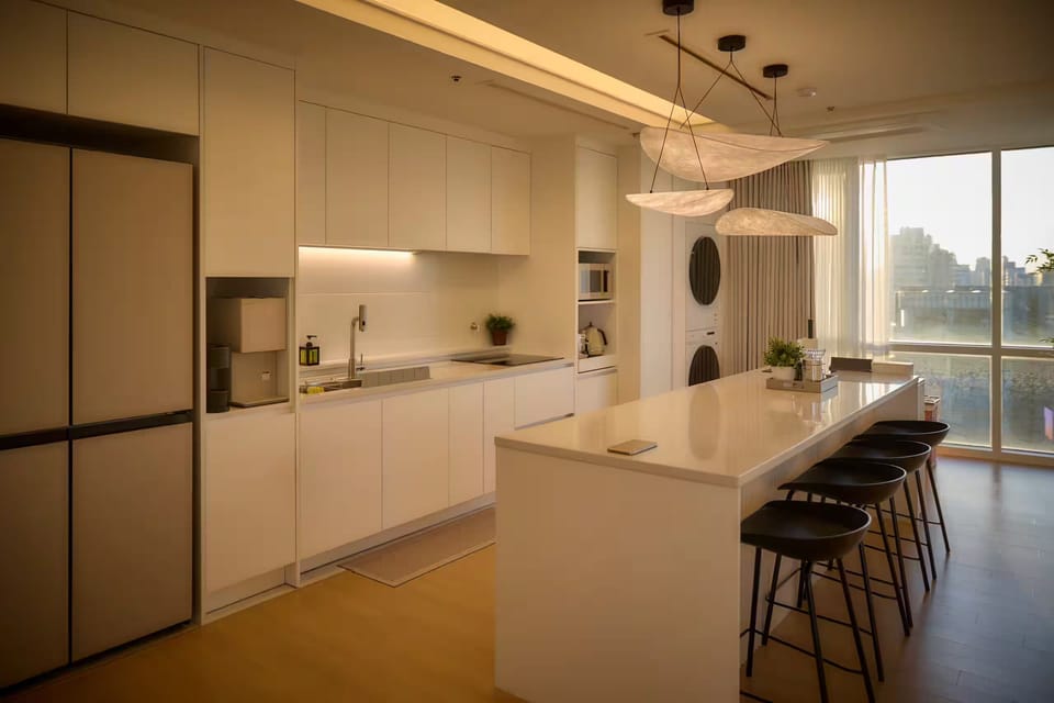 COEX Skyline Penthouse | 10 Guests | 4BR | Private kitchen