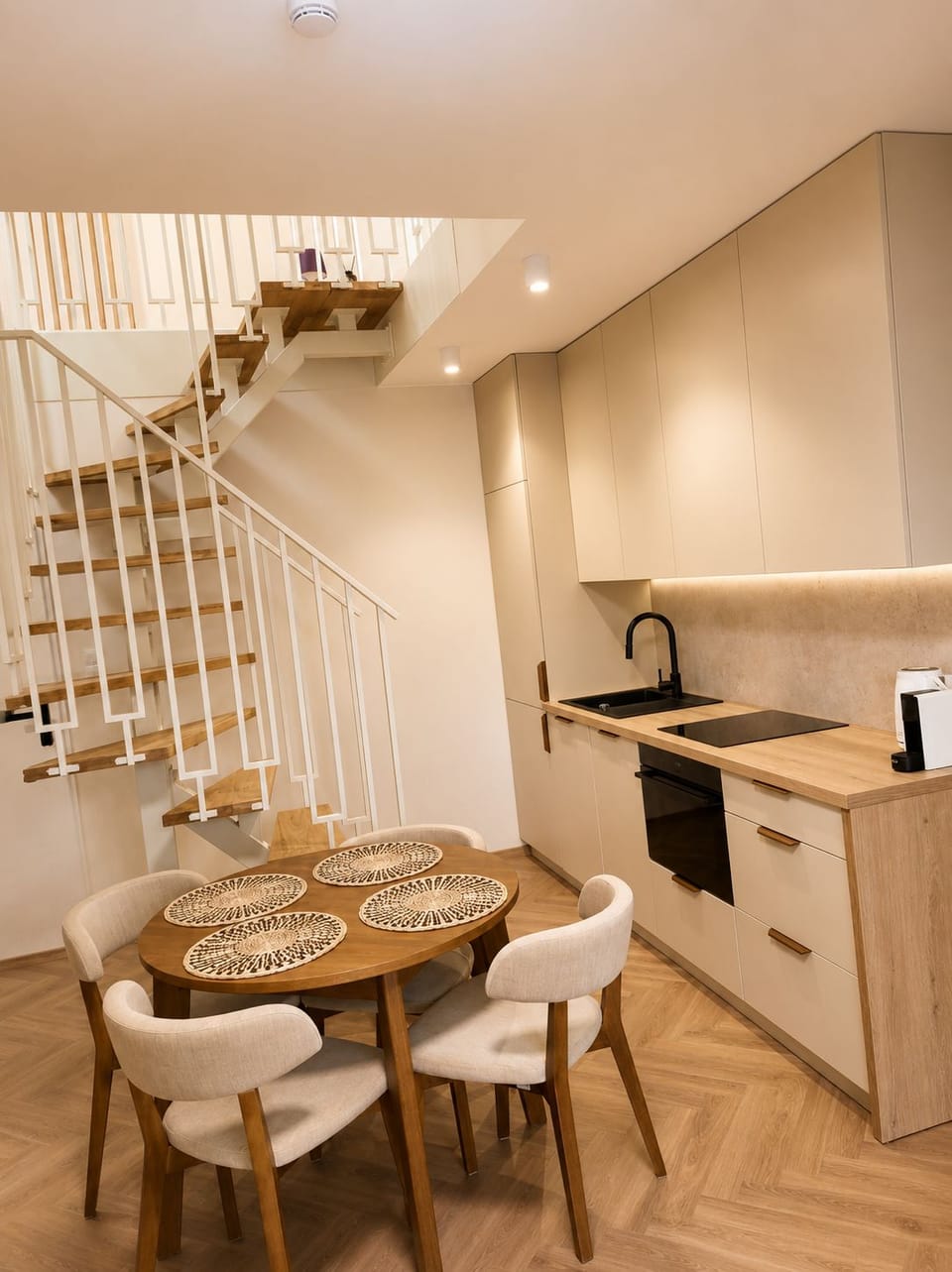 Premium Penthouse | Private kitchen | Fridge, microwave, stovetop, dishwasher