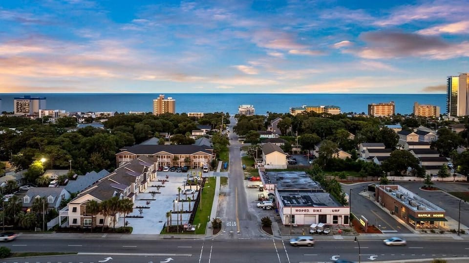 House, Multiple Beds (Pier View Home | Sleeps 10 | Pet Frie) | Aerial view