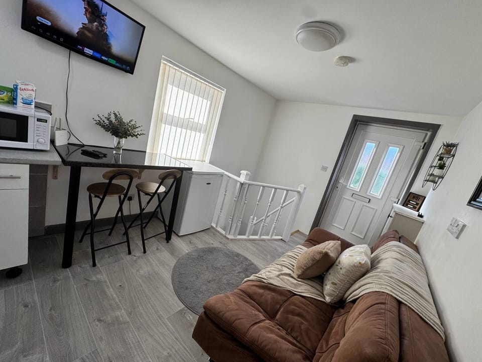 Apartment, 1 Bedroom | Living area