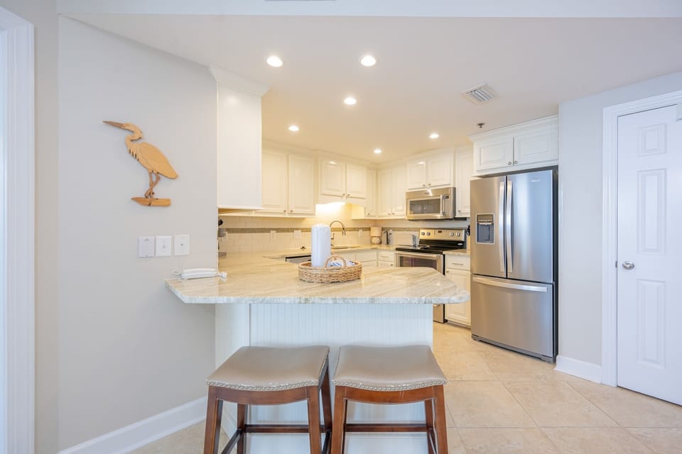 Condo, 3 Bedrooms | Private kitchen | Coffee/tea maker, fridge, oven