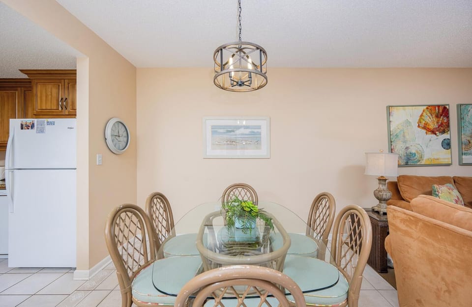 Condo, 3 Bedrooms | Interior
