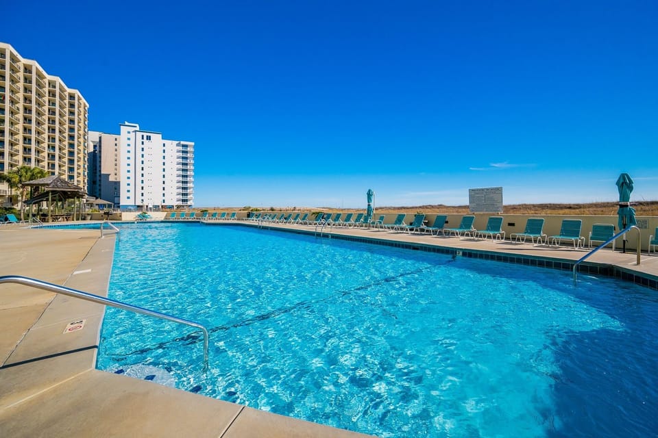 Condo, 3 Bedrooms | Pool | Indoor pool, outdoor pool