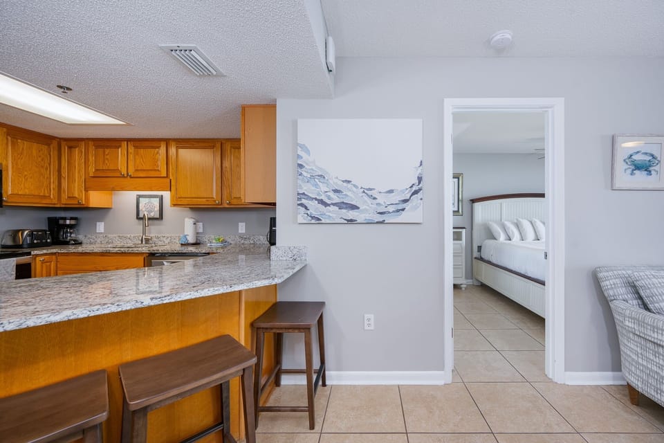 Condo, 2 Bedrooms | Interior