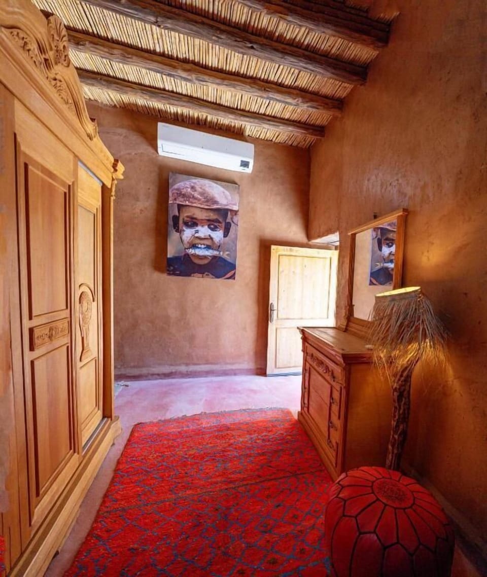 Double Room, Non Smoking, Courtyard View | Interior