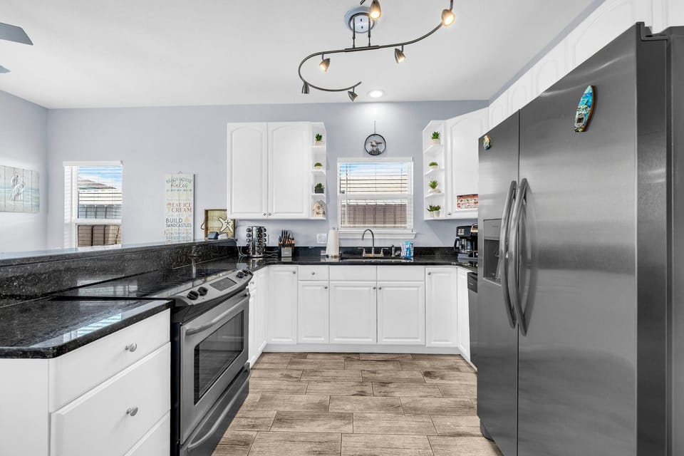 House, Multiple Beds (Shaker of Salt) | Private kitchen