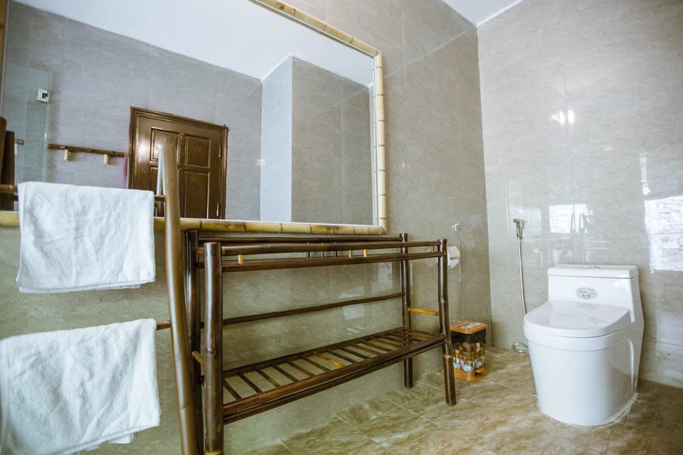 Junior Bungalow, 1 Bedroom, Mountain View | Bathroom amenities | Shower, free toiletries, hair dryer, slippers