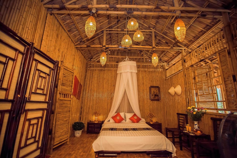 Family Bungalow (Mountain View and Rice Fields) | Living area