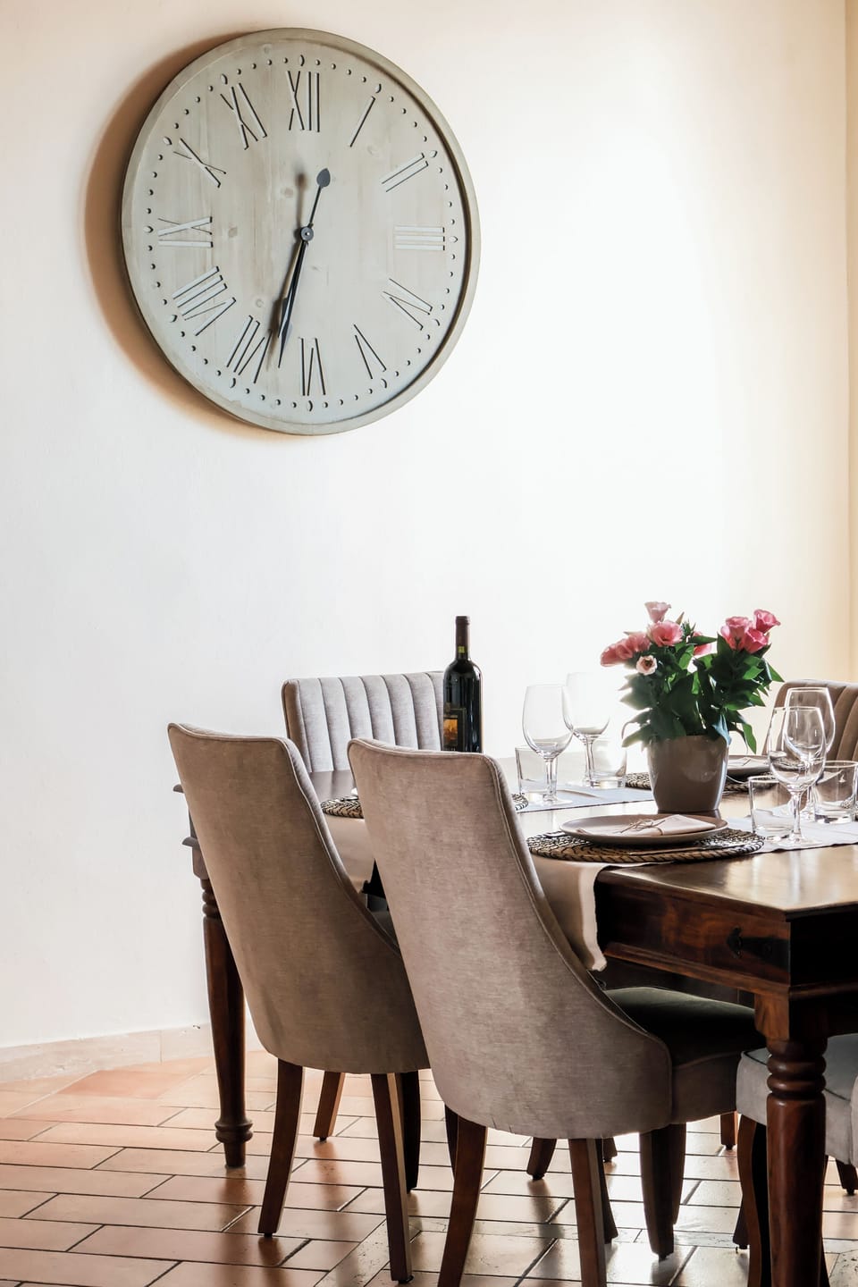 Apartment, 2 Bedrooms | Dining