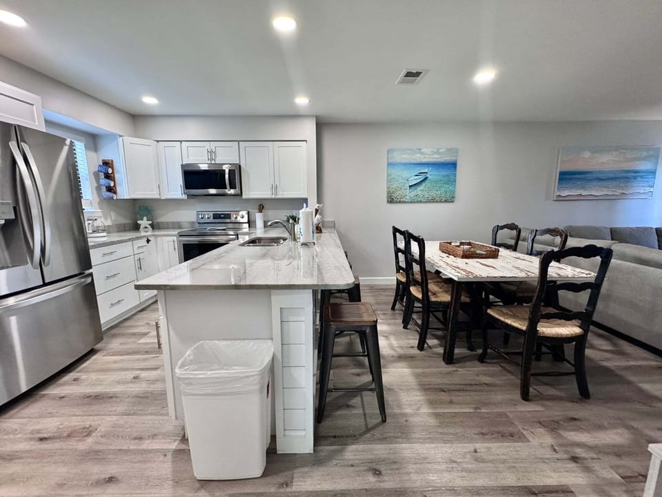 House, Multiple Beds, Garden View (Bayview 75) | Private kitchen