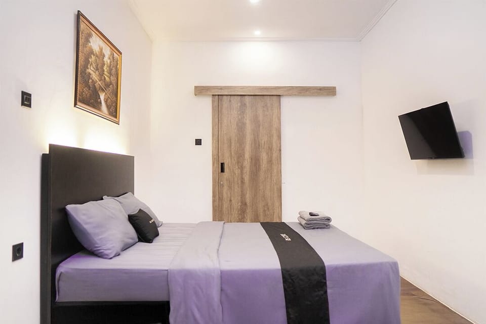 Deluxe Room | Desk, free WiFi, bed sheets