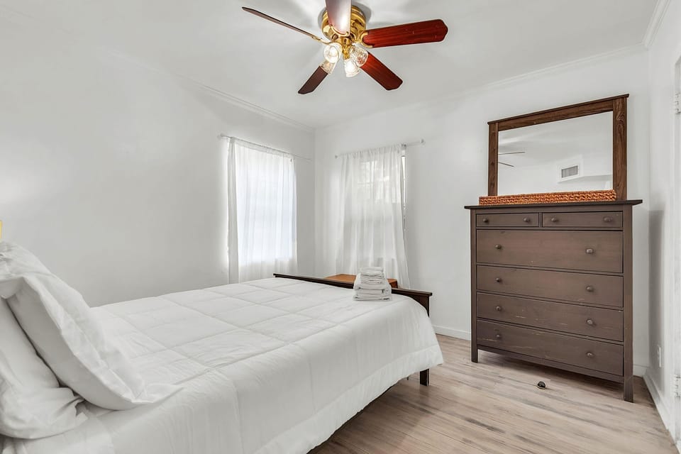 Condo, Multiple Beds (Caddy's Cottage #1) | 2 bedrooms
