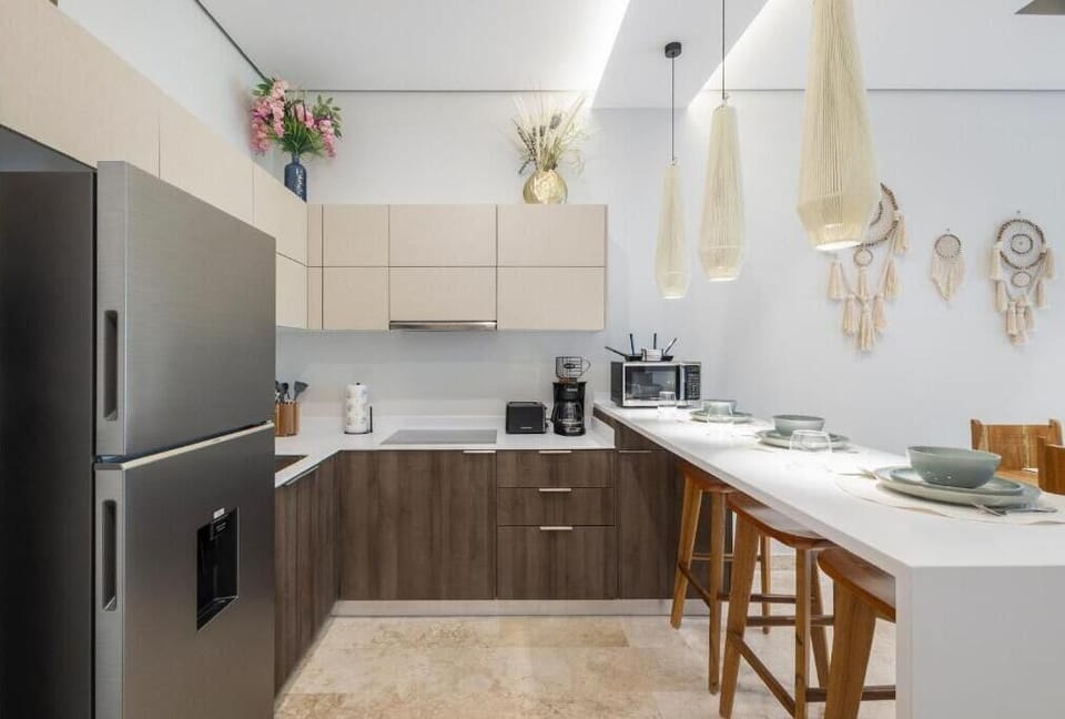 Deluxe Apartment, 2 Bedrooms, Balcony, Courtyard View | Private kitchen