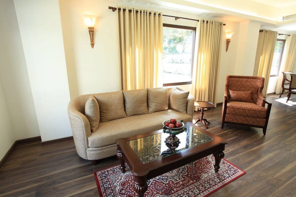 Royal Suite, Mountain View | Living area