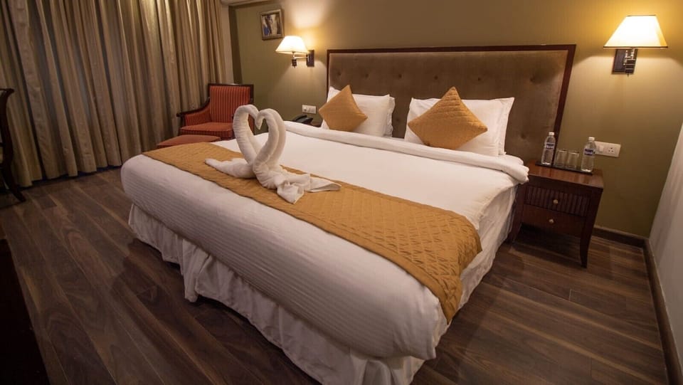 Standard Double Room | In-room safe, desk, soundproofing, iron/ironing board (on request)