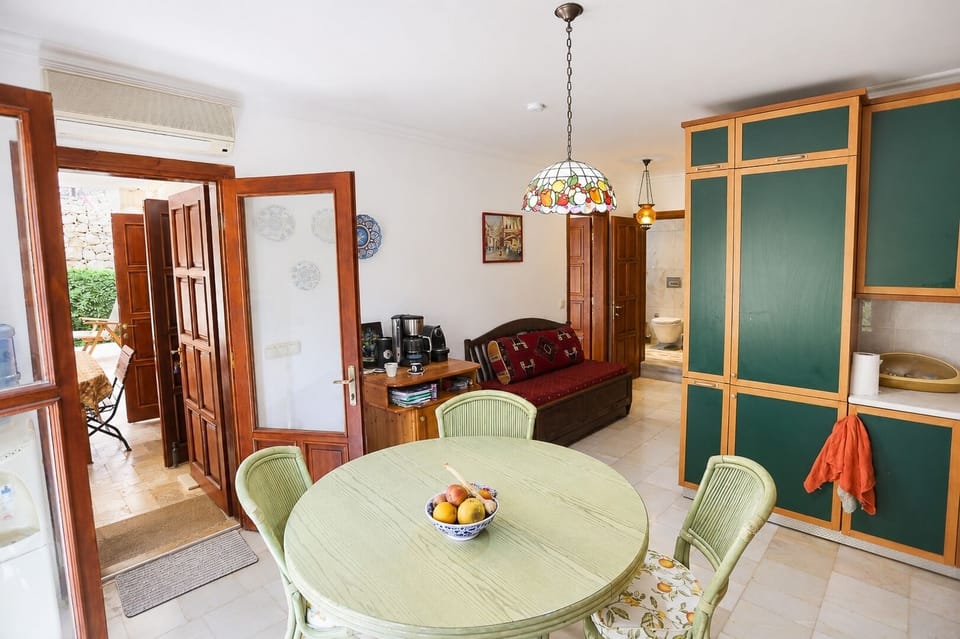 Villa | Dining
