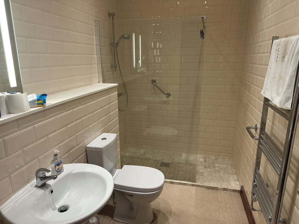 Apartment, City View | Bathroom