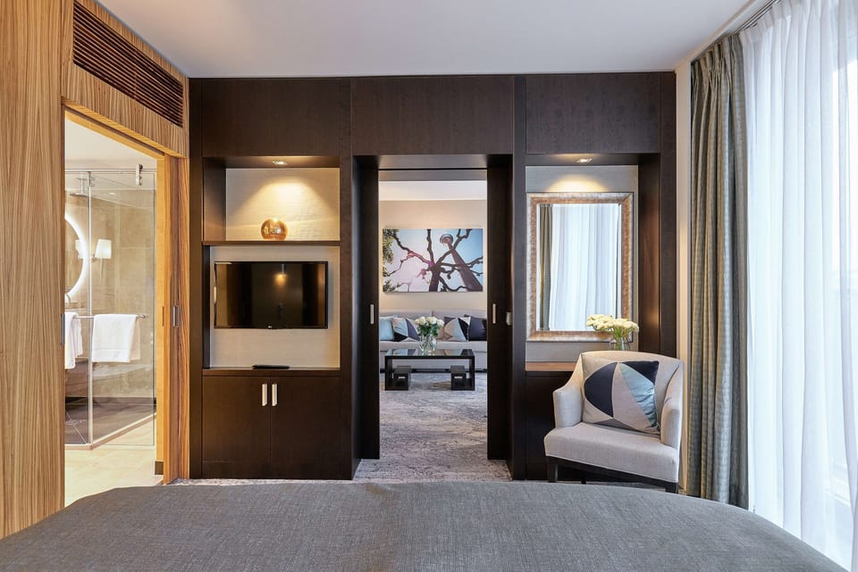 Superior Suite, 1 King Bed with Sofa bed | Hypo-allergenic bedding, down comforters, minibar, in-room safe