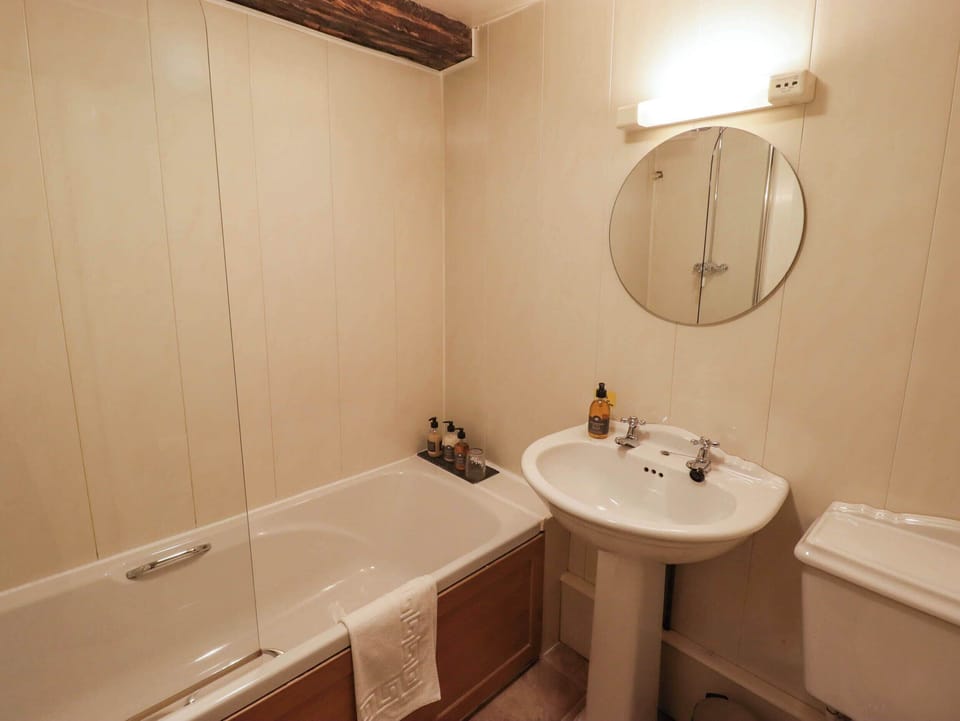 Ty Mawr Country House Cottage in Wales